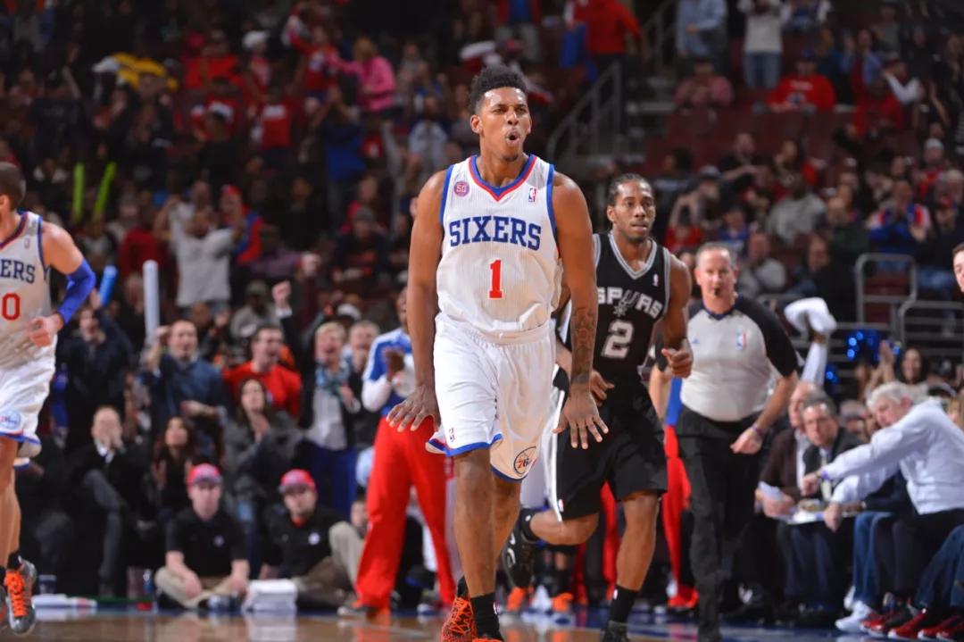 阿斯：安东尼想参加明年世界杯，这是他回到贝蒂斯的原因之一（阿斯：冲击明年世界杯是安东尼重返贝蒂斯的原因之一）