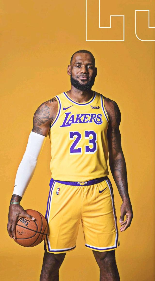 Shams：富保罗已告知独行侠，若不承诺与浓眉续约就交易他（Shams：富保罗向独行侠表态，不承诺与浓眉续约就将他交易）