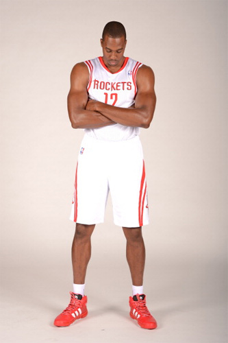 0-1,第80分钟遭绝杀,意甲第1遭意甲第8掀翻,AC米兰无缘意杯八强（意甲榜首第80分钟遭绝杀，0-1不敌第八，AC米兰无缘意杯八强）