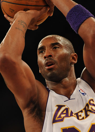 全队跑动量吓人（全队跑动量爆表）