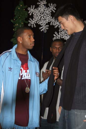 喜讯！谢晖将接受李毅重金邀请出任中超冠军队新帅，值得期待（重磅：谢晖将受李毅高薪相邀执教中超冠军，拭目以待）