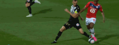 美媒：保罗不太可能签约其他球队，他在更衣室的影响力太大了（美媒：保罗大概率不会转投他队，其更衣室号召力难以替代）