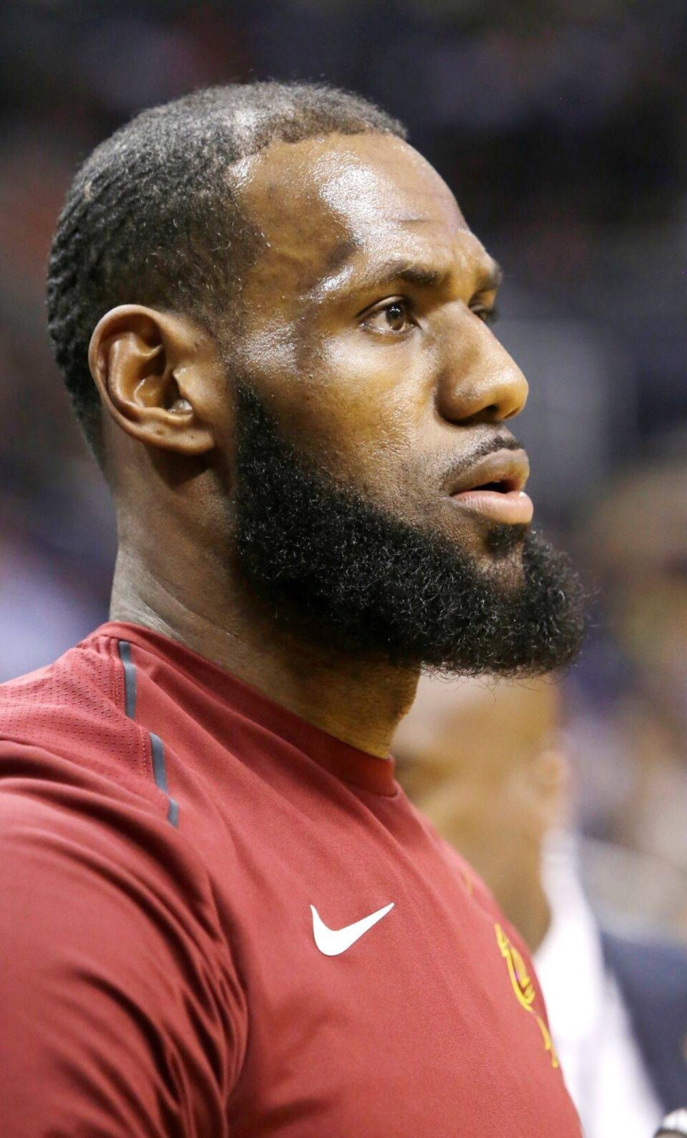 世体：巴萨回诺坎普使周边商家营业额增长，商户期待球场开放（世体：巴萨重返诺坎普带动周边营收上涨，商家盼球场早日开放）