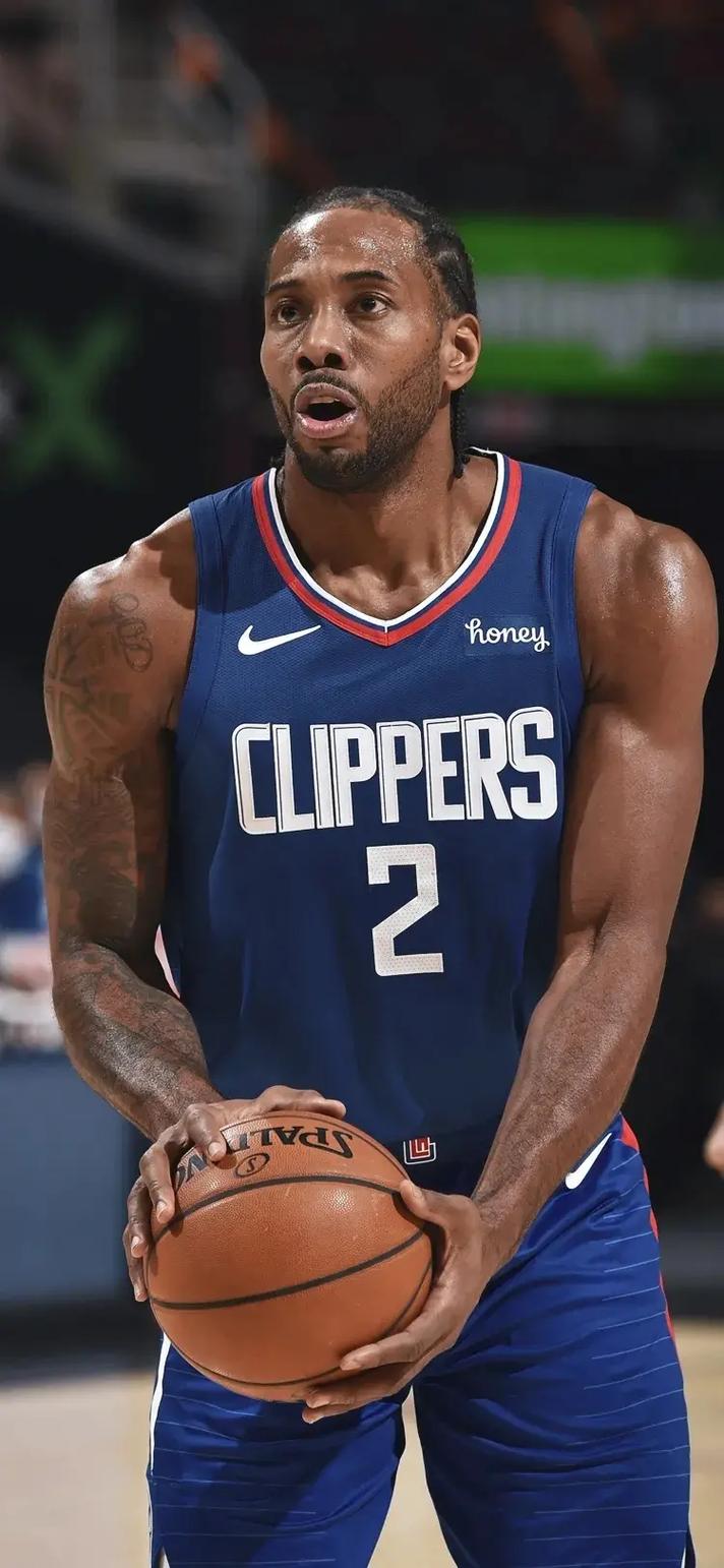 孔帕尼：我们已经给迪亚斯放假了，这样他能在精神上完全恢复（孔帕尼：已给迪亚斯放假，助其精神彻底恢复）