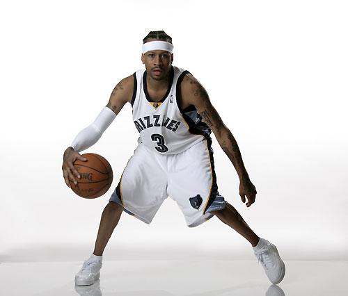 门将看呆：这也能进？（门将当场傻眼：这球也能进？）