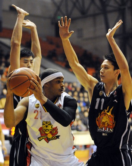 106球超越内马尔，莱万独占巴萨队史射手榜第18位（第106球！莱万超越内马尔，独占巴萨队史射手榜第18位）